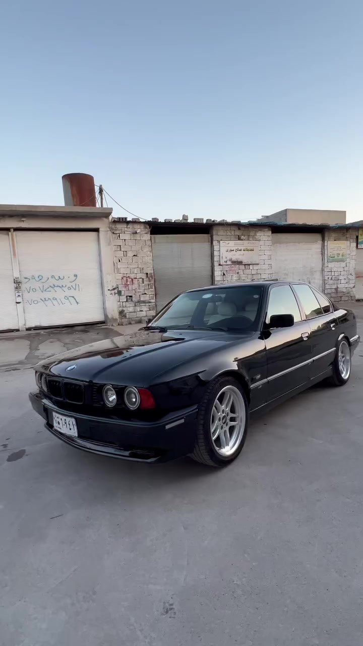 1994 525i fuli ger hadi
ئاڕم پلاستیک هەولێر بە شەرتی ئەوەلیات 
بەس ئارمەکەی بە شەرت نادەم یەک شتیشی هەڵە نیە بەس هەندێک ئەڵێن کۆپیە هەندێک ئەڵێن  ئەسڵیە  تا ئێستا کێشەی بۆ دروست نەکردوم  
سڵاید 
تەبرید سارد و گەرم 
٤جام کارە با 
پێش گەورە 
لایت ئەلقە و زینۆن 
تازا تەحمیر حام کراوە 
سلایتی  ٢ حەفتەیە بۆی بەسراوە 
گێچی بەنزینی  ٢ حەفتەیە بۆی بەسراوە 
هەمو گیانی بە شەرت  
گێڕو مەکینەی بە شەرتی ١٠٠ فیتە
ئایپادی بۆ داندراوە 
کوشن جڵدی سپیە  
تا بڵێی خاوێنو ماڵی دۆستە


**إذا كنت صاحب هذا الإعلان وتريد حذفه لأي سبب، رجاءا أرسل رسالة إلى الدعم الفني**