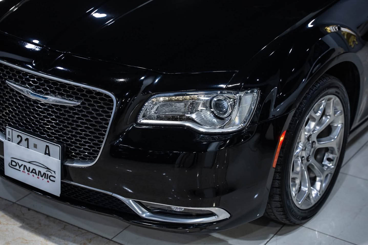 CHRYSLER 300 C PLATİNUM
صفر شركة اربيل ميني انترنشينال

موديل :2016
‎عدد الأميال :61,000ميل 
مواصفات : فول فول ١/١
‏‎سلندر :  6 - 3.6VVT
‏‎لون :  اسود
لون داخل : اسود
ضرر: كلين تايتل فقط ٢-٣ ملاحظة بسيط
‎ارباك : كل سليما 100%
رقم : رقم جاهز
مكان اربيل  شارع حديد و خشب قريب جامع جليل خياط شركة دايناميك موتورز
‏‎من المعلومات الرجاء التصل علي وتس اب                                                                                        ***********
=================== أربيل, العراق
