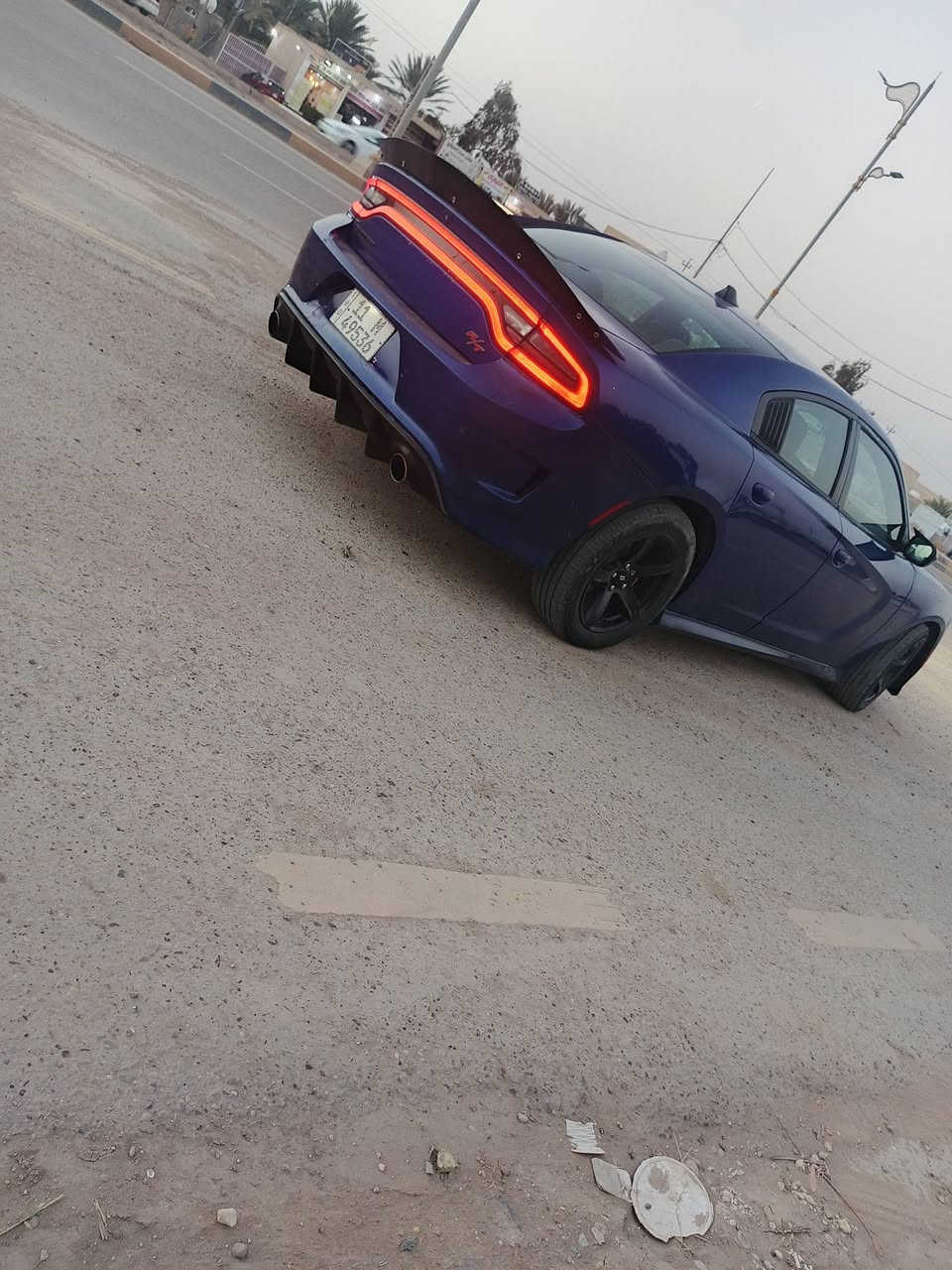 جارجر ال2019وارد امريكي حادث ب لدعاميه شوي ب الجاملغ بالعراق صارت بيها صفحه طخه انصبغت الصفحه فقط وشويه ب القماره كد چف الايد مكاني واسط الصويره رقم بغداد تحويل ثاني يوم السعر..165 وبيها مجال السياره فول مواصفات ما عدا الفتحه  السياره 6سلندر مراوس حسب القناعه (***********)***********)هذا رقم مكفوله من الشواصي والدواخل
