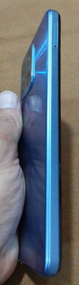 السلام عليكم ورحمة الله وبركاتة تلفون هونر للبيع 125 وبيه مجال معا لاصق وكفر وعنوان بغداد حي الفرات رقم الهاتف *********** وذاكره 120
