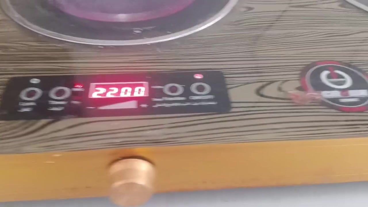 طباخ اصلي شرط اول ميشغل يحمى مابي اي ضرر نهايته ٤٠


**إذا كنت صاحب هذا الإعلان وتريد حذفه لأي سبب، رجاءا أرسل رسالة إلى الدعم الفني**