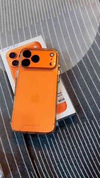 17 برو ماكس 256  ESim /Orange بطاريته ١٠٠ نظافته ١٠٠ مشحون 20 مره. لاص...