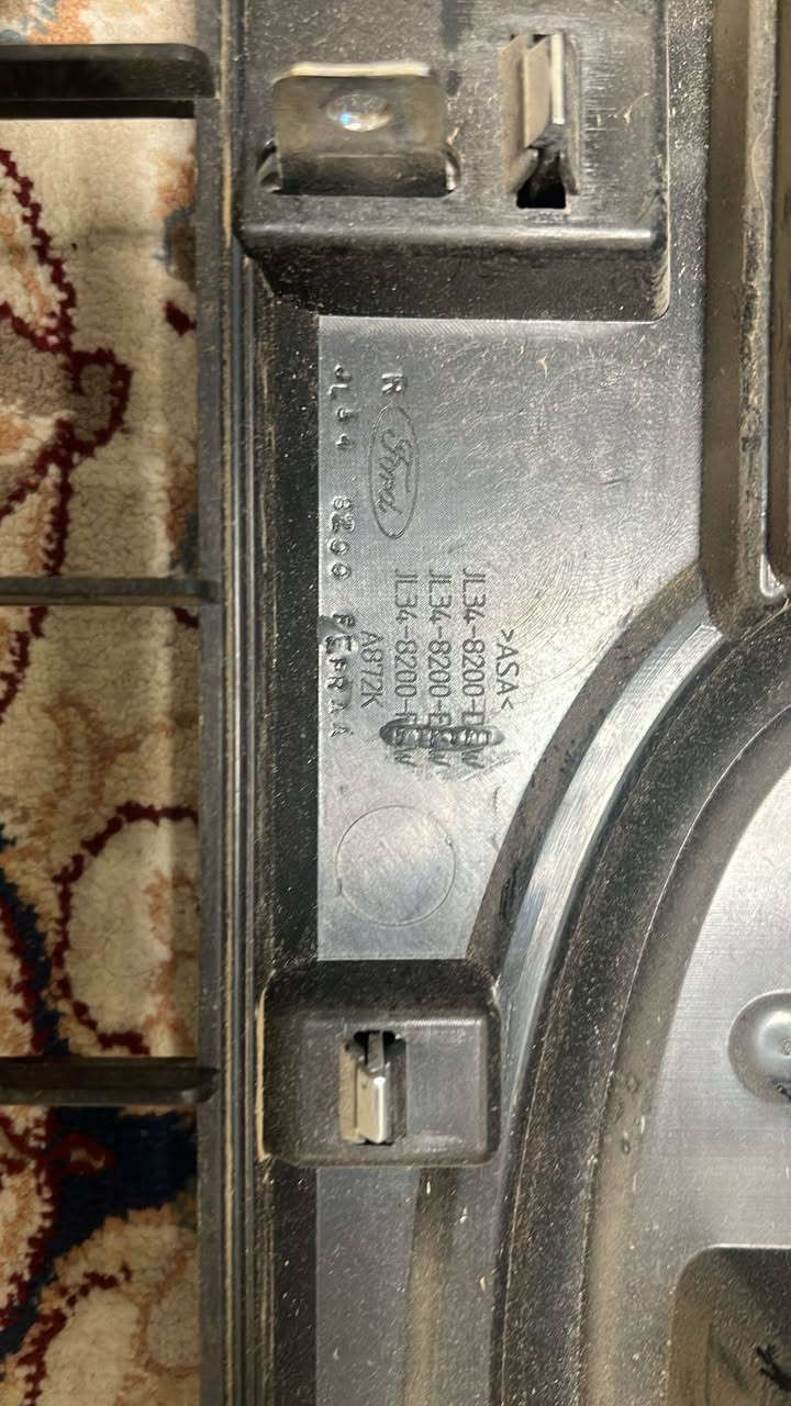 شباك فورد العنوان بصرة يوجدتوصيل *********** ملاحظة أنا مو ابو محل طلعن عندي وي غراض مال كويت شكرا لادارةالكروب
