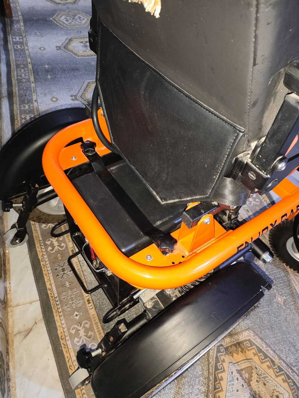 سلام عليكم عربانة للبيع السعر600 وبيها مجال 0775299355


**إذا كنت صاحب هذا الإعلان وتريد حذفه لأي سبب، رجاءا أرسل رسالة إلى الدعم الفني**