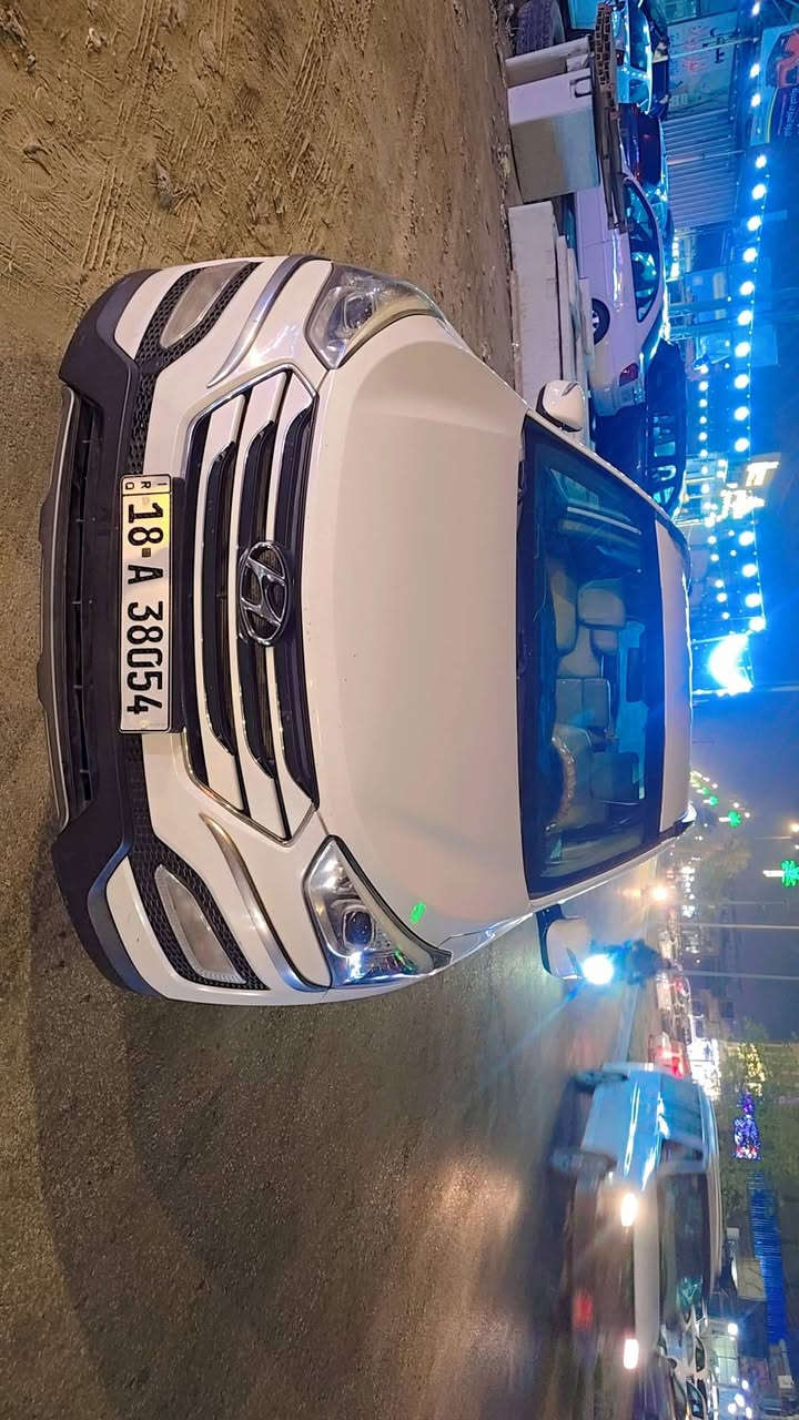 سلام عليكم  سنتافي خليجي 2014 رقم بابل دولي جديد تحويل مباشر السيارة جديدة اوحلوه 
مكينه 2400 دوش جديدة 
7 راكب 
3 قطع تبريد - تبريد منضومه جديدة
تحكم ستيرن 
شاشة كبيرة 
دخول ترحيب 
كامرة دوارة 
شاشة اعطال كترونية
حساسات خلفية ؟ حساس فصل عندي بسبب الغسل
اشاير مري + لد ابو الحاجب 
منضومة زنون جديد ضمان 4 سنوات
حاكية+ بلاتوث+ اوكس 
السيارة بيها ملاحضات جدآ بسيطه 
اني مصور فيديو توضيحي  حته تشاهدون
السيارة بيها بارد 
السعر 145 بيها مجال واني بخدمتكم 
مكان كربلاء ***********
اخوان كول التفاصيل ذكرته الكم وي ستفسار اني حاضر
