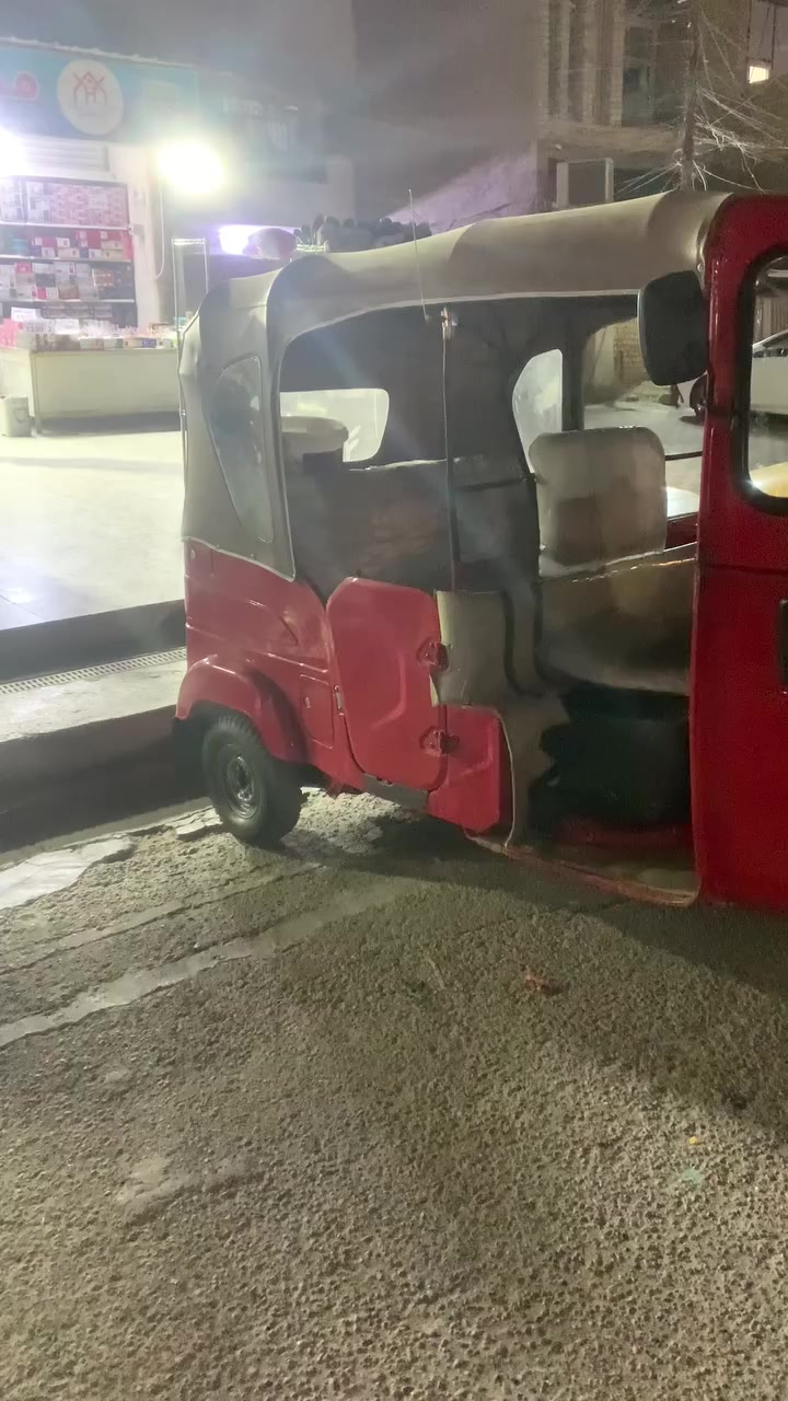 تكتك ٢٢تخبل ومن ايدك كبل للشارع بيها لغد وتكمه والصفحه بعدهي مماسويها مرقم بغداد تحويل ثاني يوم مكانها بغداد الشعب حي تجار سعرها مناسب كلش ***********💙
