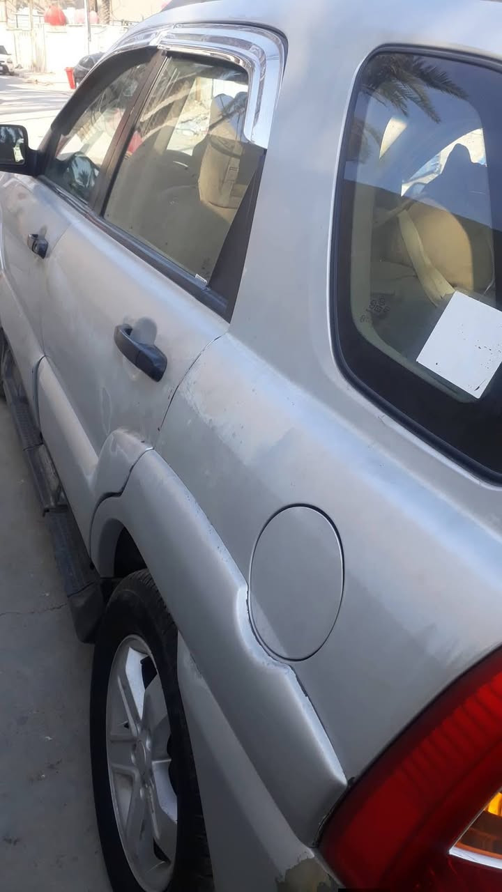 سلام عليكم كيا سبورتج ٢٠٠٩ السيارة حلوة ونضيفة سعر ١٢٠ مكان السيارة بغداد مدينة الصدر قطاع ٢ مقابيل سوق الولى اني مكلف بالنشر للاتصال على رقم صاحب السيارة ***********
