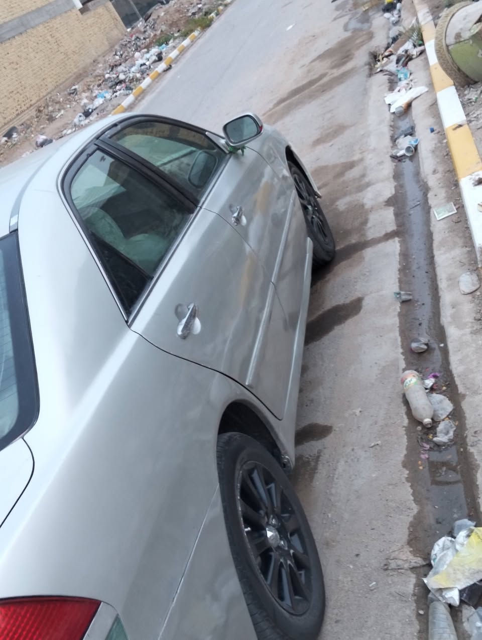 مارك شاهينه موديل 2003 سياره جاهزه  رقم بغداد مشروع وطني انكليزي تحويل ثاني يوم شرط تبريد ثلج شغال حداديه جديده كهربائية شغاله كله مكينه وكير ونجي رياضي جدد تخم تاير جديد غرفته تخبل تبريد شغال ثلج سيارة جاهزه فول  مكان ذي قار شطرة ***********
