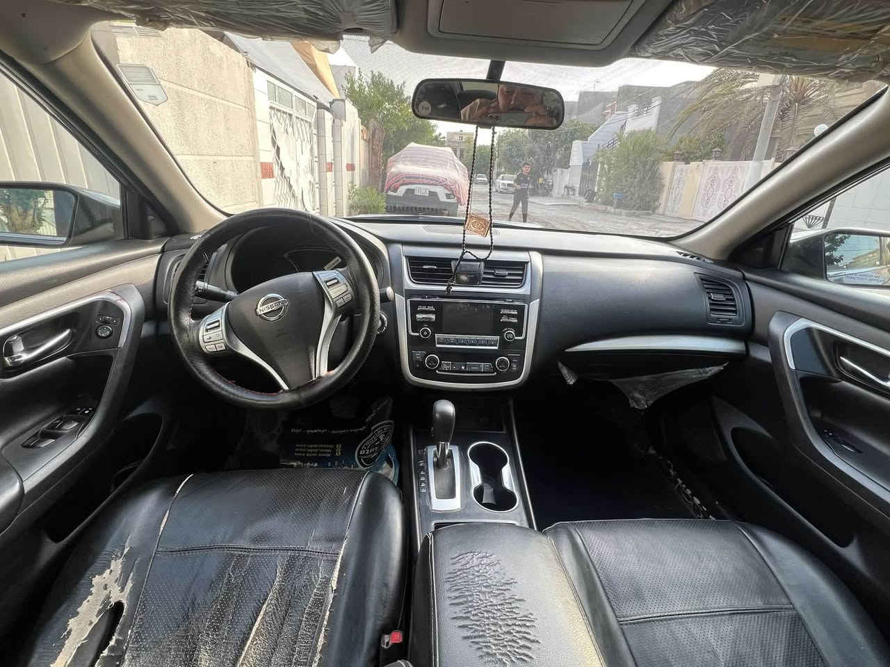 سعرى 97 گلا نیسان ئاڵتیما SV 2017

گێڕ ومەکینەی نەکراوەتەوە بە شەرت  

دوو پارچەو دوو  پەڵەی بچووک بۆیاخی بە شەرتی ئەوەی ناوگرتنی نەبێت

چوار تایەی تازەی لەژێرایە و تەقەو ڕەقەو تەبرید و کارەبایی بەشەرت سەنوی بەسەرچووە بە شەرتی تەحویل و غرامە سعری
97 گەلاو مەجالێکی کەمی تێدایە ***********
