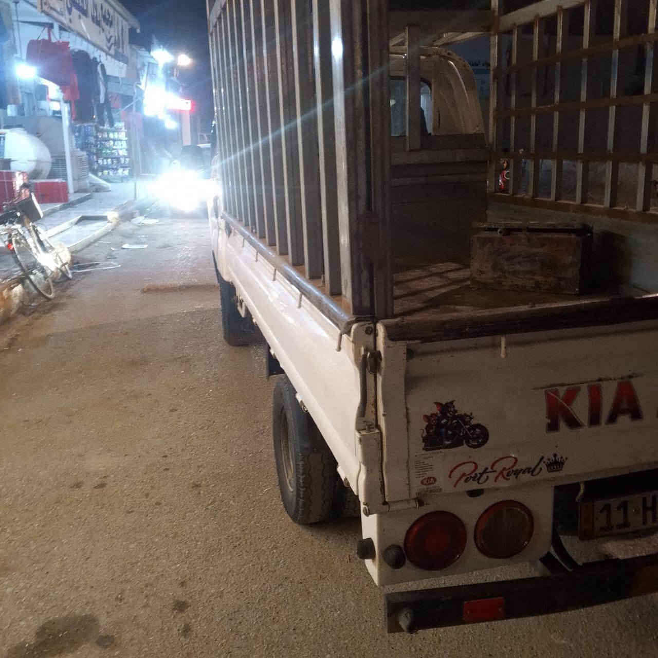 سلام عليكم 2017رقم بغداد سيارة مكفول السعر 120وبيه مجال ***********
