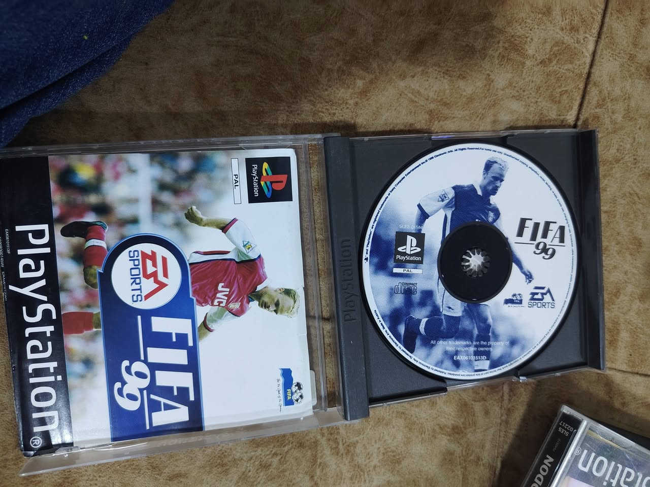 اقراص بلي 1 اصلية نضيفة
الالعاب
1 ARMAGEDDON
2FIFA99
3 Triple Play Baseball 2000
4SIM CITY 2000
5Toca Touring Car Championship
6NBA Live 2000
7Tony Hawk's Underground    
8Who Wants to Be a Millionaire?
9Street Racer
10X-COM: Enemy Unknown
11Total Drivin
المكان واسط الكوت

***********
