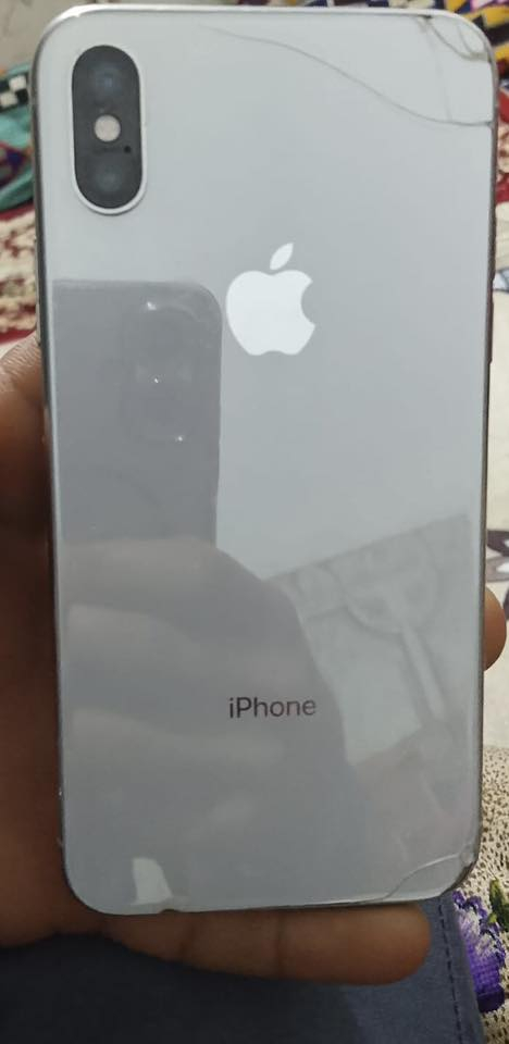 بلاااش
ايفون اكس عادي 
ذاكره ٦٤ 
بطاريه ٧٥
جهاز كللش حلو 
فقط مستبدل شاشه 
للبيع او المراوس ب ١١عادي وانطي فرق 
السعر ١٢٥ قفل 🔐 مكاني نجف كوفه 
*********** واتساب
