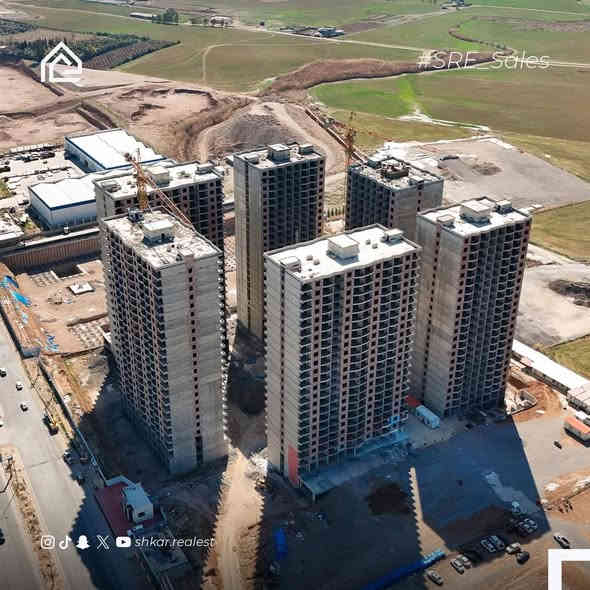 🏢شوقه بۆ فرۆشتن/ شقه للبيع
شوقه بۆ فرۆشتن لە  نۆڤا تاوەر 
رووبەرەکان  
1 + 1: ( 81 مەتر ~ 88 مەتر )
1 + 2: ( 120 مەتر ~ 122 مەتر )
پڕۆژەکە دەکەوێتە سەر شەقامی بەحرکە.
پێکدێت لە 6 عمارەی 22 نهۆمی.
➖➖➖➖➖➖➖➖➖➖➖➖➖
شقه للبيع في نوفا تاوەر 
شقة بمساحات.
1 + 1: (81 متر ~ 88 متر)
1 + 2: (120 متر ~ 122 متر)
يقع على شارع بحركة
يتكون من 6 عمارات كل عمارة 22 طابق. 

للمزيد من التفاصيل اتصلوا علي ارقام شركة
***********++واتس اب
#صفوان_للعقارات_قسم_المبيعات
