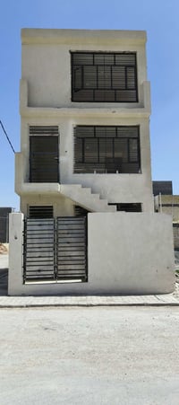 دار للبيع 50 متر ركن ثلاث طوابق غزالية دعاوي الملكية رقم الموبايل 0776...