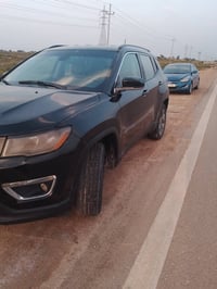 جيب كومباس كلين بدون حادث موديل 2018بغداد بأسمي مكينه جديده كير جديد ت...