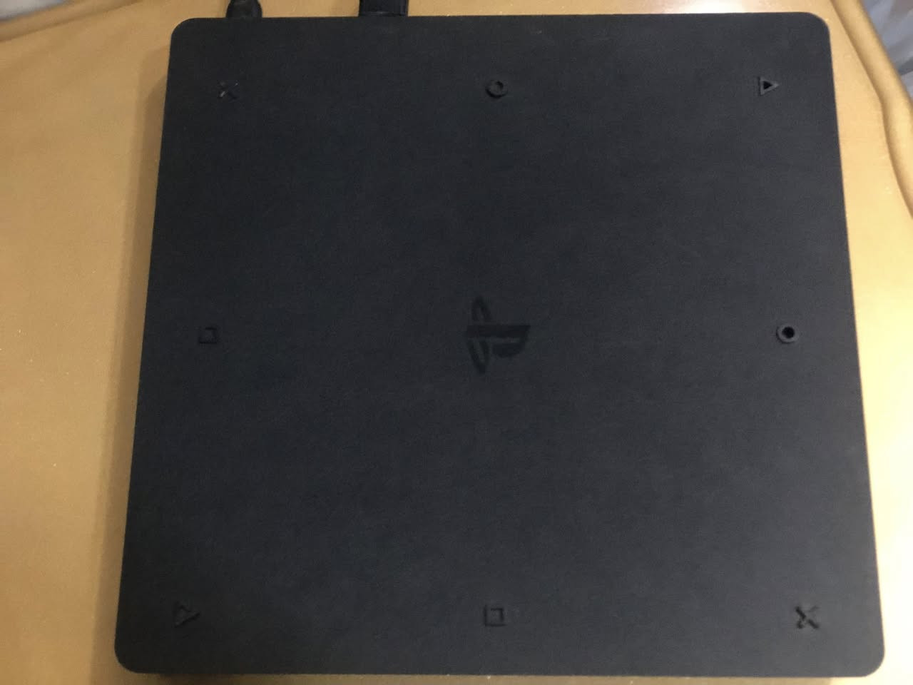 السلام عليكم
بلي فور 4 (سلم) للبيع بي يدتين (جويستكين) 1 قرص والالعاب الي داخل البلي ٣

القرص 
‏God of war 4

اما الالعاب الي داخل البلي هي:

‏efootball بيس 2026

‏Rocket League

روبلوكس
وكم لعبه بعد

مساحته 1000 كيكا (1TP)

جهاز نضيف ومامفتوح  

السعر 420 وبي مجال 

التواصل خاص


**إذا كنت صاحب هذا الإعلان وتريد حذفه لأي سبب، رجاءا أرسل رسالة إلى الدعم الفني**