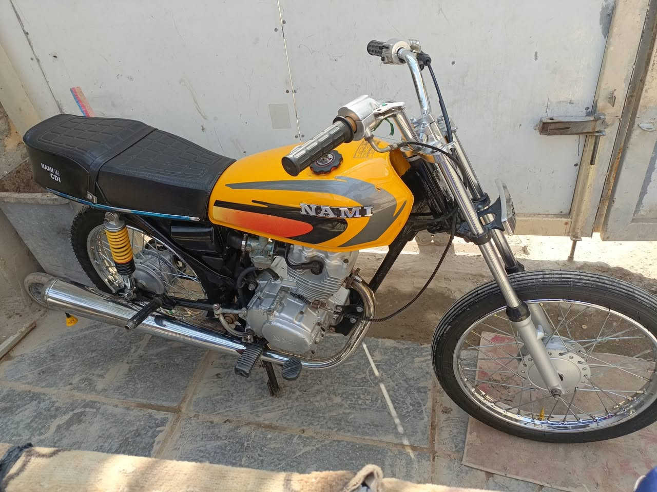 للبيع شاصي ارشه ١٦ اوراق اصولي غراض ٢٥ محرك٢٢ نامه (سعر ٦٧٥) *********** عنوان ديوانيه مركز
