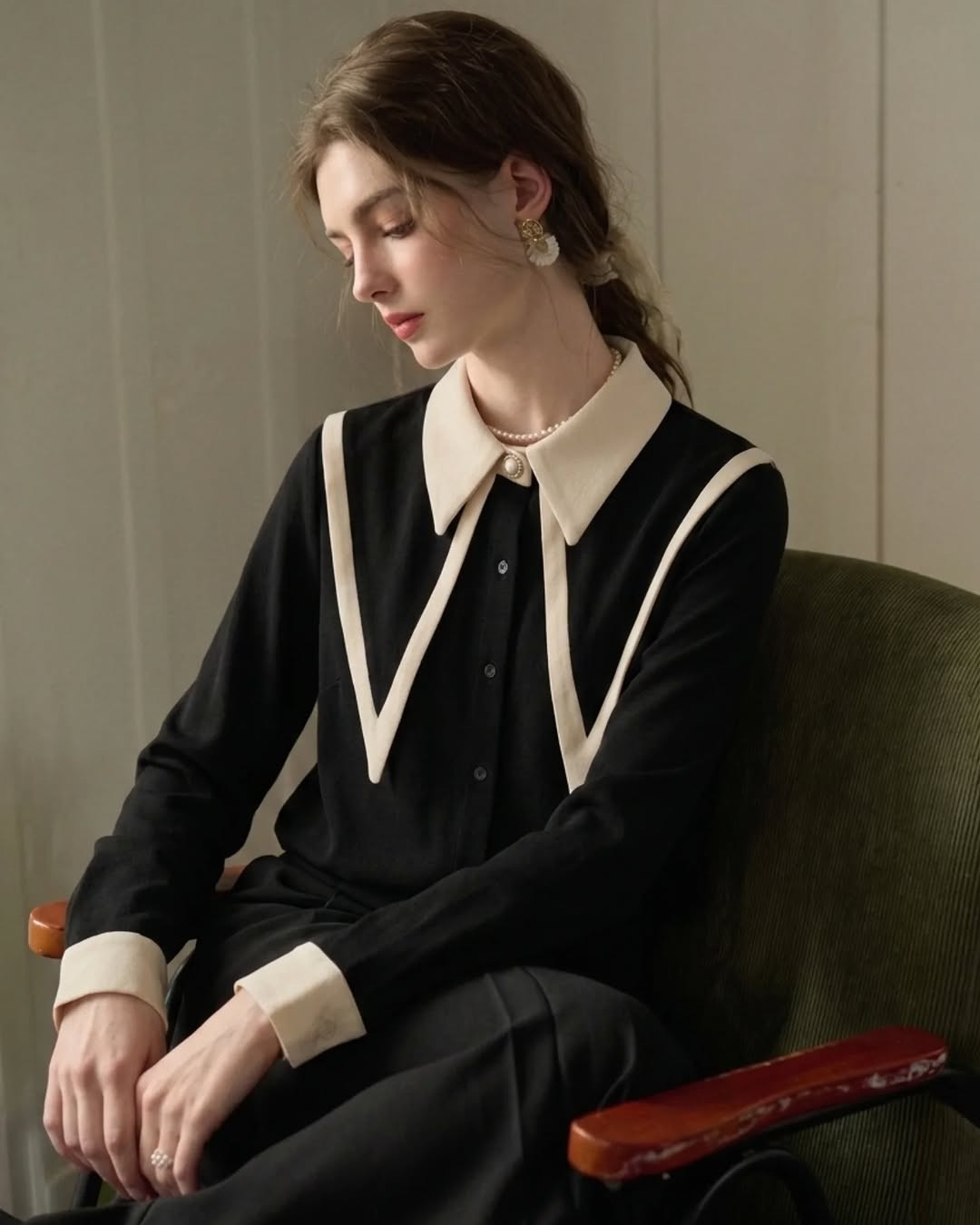 .
قميص ياخة اسود🖤
كوالتي متوسط✅
نسـائي 🙎🏼‍♀️
قماش شتائي صيفي
القياسات:
S-M-L-Xl-2XL-3xl
السعر:14,750 ألـف ✨ 
ـــــــــــــــــــــــــــــــــــــــــــــــــــــــــــــــــــــــــــــــــــــــــــــــــــــــــــــــــــــ

متاجرنا👇

‪‪@stray_store1‬‪
@stray_store2‬‪
@stray_suits‬‪
@stray_vintages‬‪
@mars_librar.y‬
ـــــــــــــــــــــــــــــــــــــــــــــــــــــــــــــــــــــــــــــــــــــــــــ

توصيل الناصريه مركز الفين دينار❇️

اقضية ونواحي 3 الاف

المحافظات 5 الاف دينارر

💢عن طلب لا يقل عن ال 12 الف دينار.
ـــــــــــــــــــــــــــــــــــــــــــــــــــــــــــــــــــــــــــــــــــــــــــ

⛔اذا كان اكو غلط بالطلبية او غير مشابه للصورة يمكن استبداله.


**إذا كنت صاحب هذا الإعلان وتريد حذفه لأي سبب، رجاءا أرسل رسالة إلى الدعم الفني**