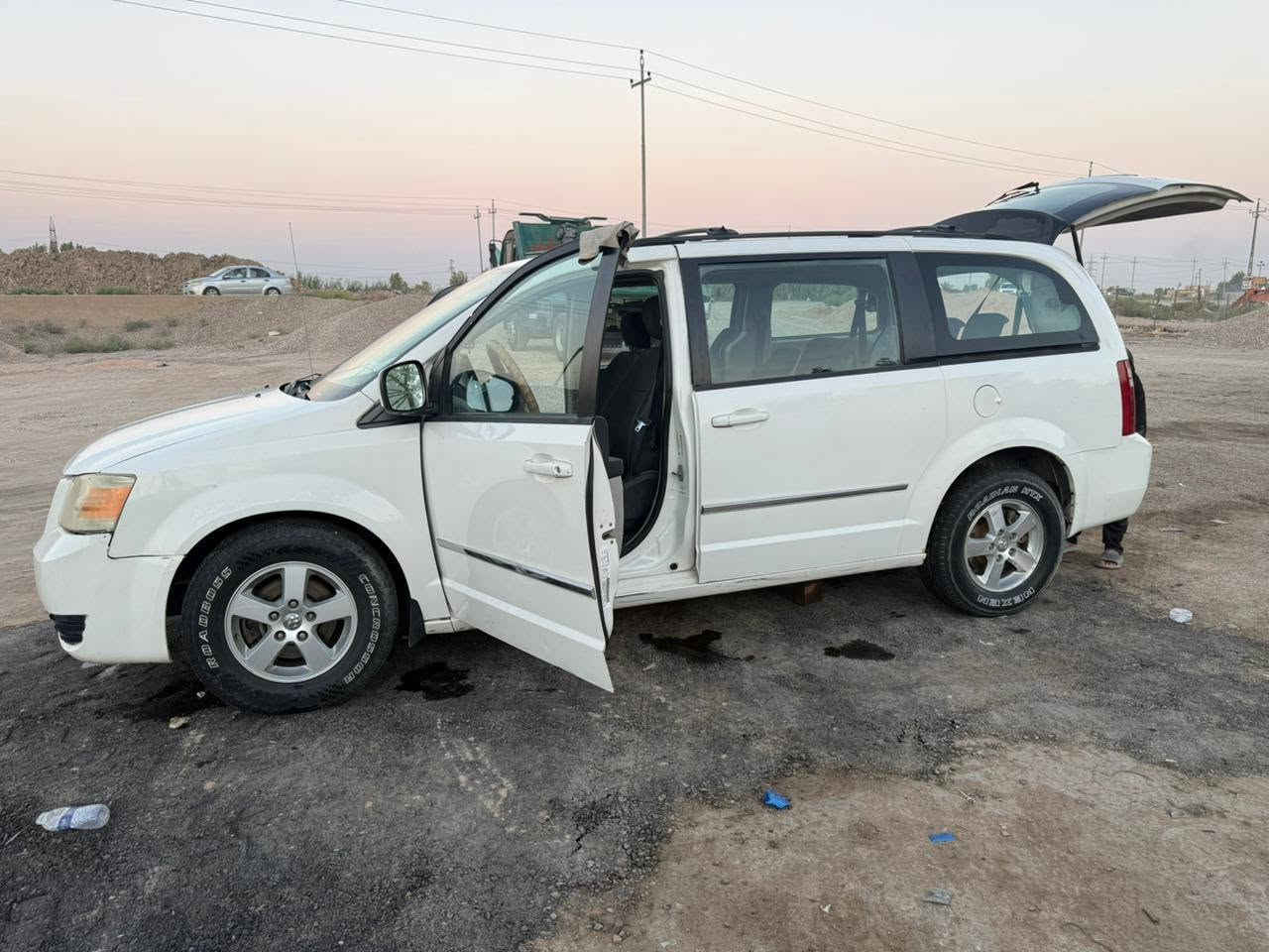 للبيع دوج كرفان 2010 سياحي مشروع وطني رقم بغداد محرك 3800 ضربتها الجاملغ الامامي تبديل
المكان ذي قار /قضاء النصر 
السعر 110
***********
للبيع دوج كرفان 2010 سياحي مشروع وطني رقم بغداد محرك 3800 ضربتها الجاملغ الامامي تبديل
