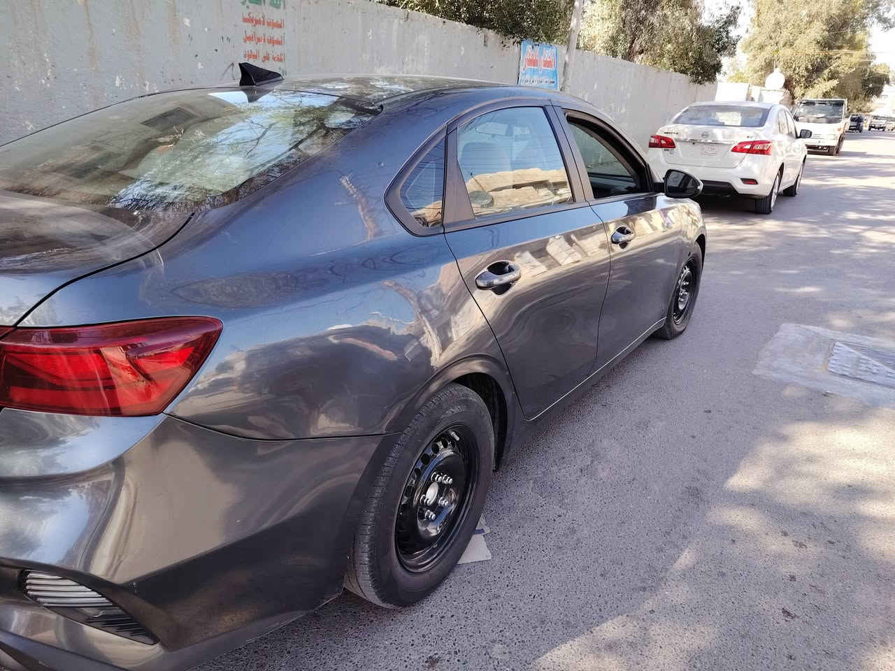 للبيع فورتي امريكي دعاميه خلفي بامريكه هنا بيه جاملغ سياره جديده داخل لونين كامره رادر سونار بيه عنوان بغداد الرصافة
سعر 147 بيه مجال
هاتف ***********
