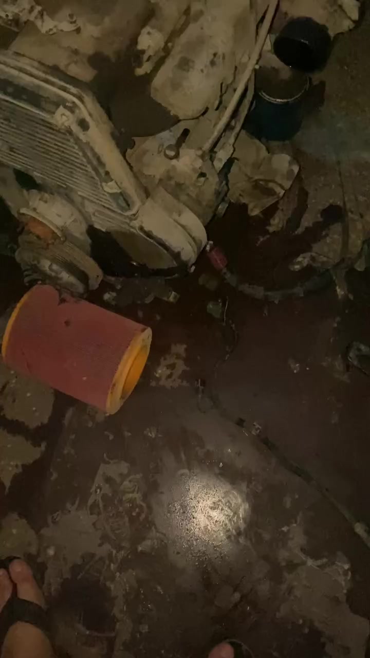 السلام عليكم… محرك كايم للبيع و ضفيره و قاعده فيوزات للبيع عنواني بغداد الشعب الرقم ***********
