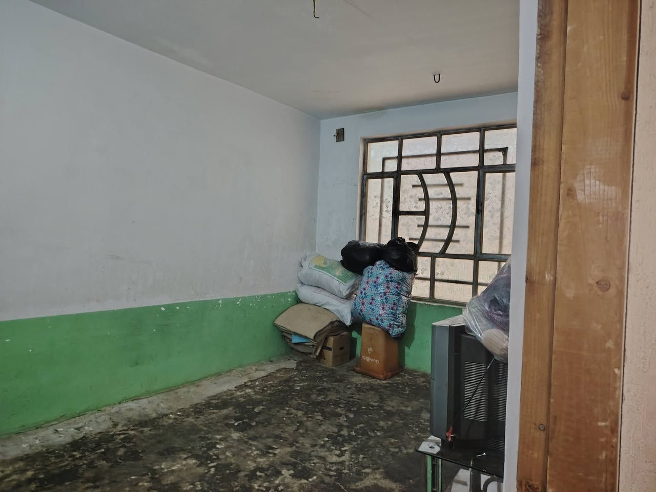 اخوان سلام عليكم بيت ٧٥ متر ام الكبر والغزلان  تحياتي للجميع السعر ١٣٠ طابو مالك صرف أقرب نقطة داله ابو حيدر المختار 
***********
