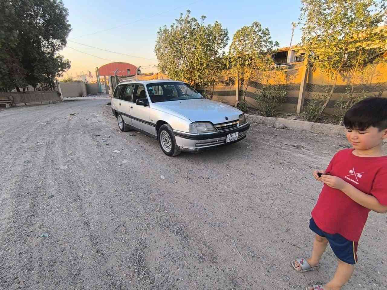 للبيع اوبل اوميكا ستيشن رقم انبار نكليزي سنويه لغاية 29 هزه جديده سعر 28 موبايل *********** مكاني بغداد سياره محرك وكير اوتو ماتيك لاظربه ولا تبديل تخم تاير كهربائيات كلها شغاله دواخل نظيفه حداده خلفي امامي نظيفه شواصي نظيفه بغداد, العراق
