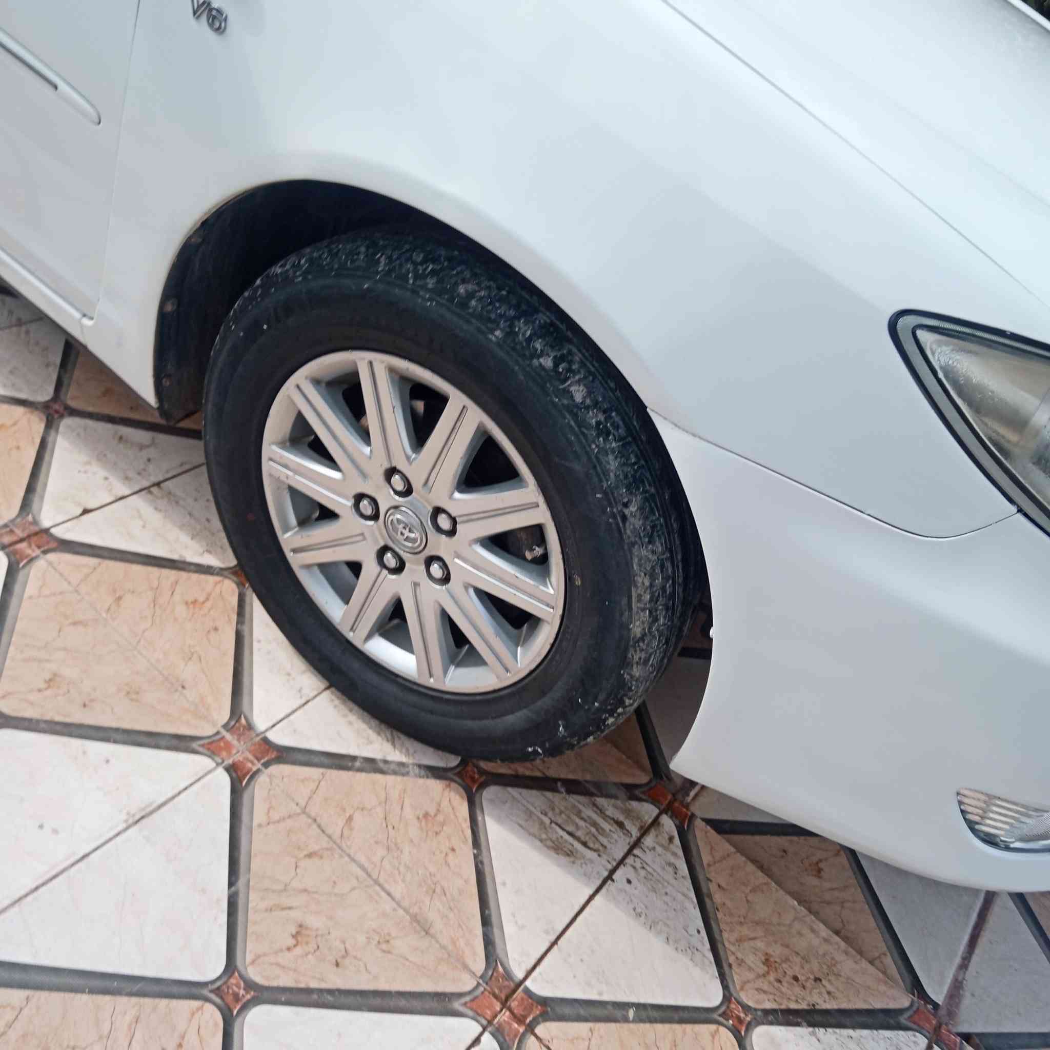 السلام عليكم للبيع تامري 2006 سياره جديده وخير من الله سياره فاله عامه سياره مال جني  محرك سته سياره تفارق محرك جديد دير جديد سياره جديده بمعنى الكلمه السياره صلاح الدين قضاء بلد الاستفسار السياره على هذا الرقم ***********
