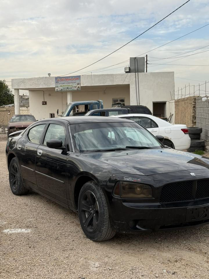 دوج جارجر موديل ٢٠١٠ شهر استلم ارقام وسنويه تسجل الأنبار محرك كير جديد سياره حلوه مكان سياره رمادي استفسار ***********
