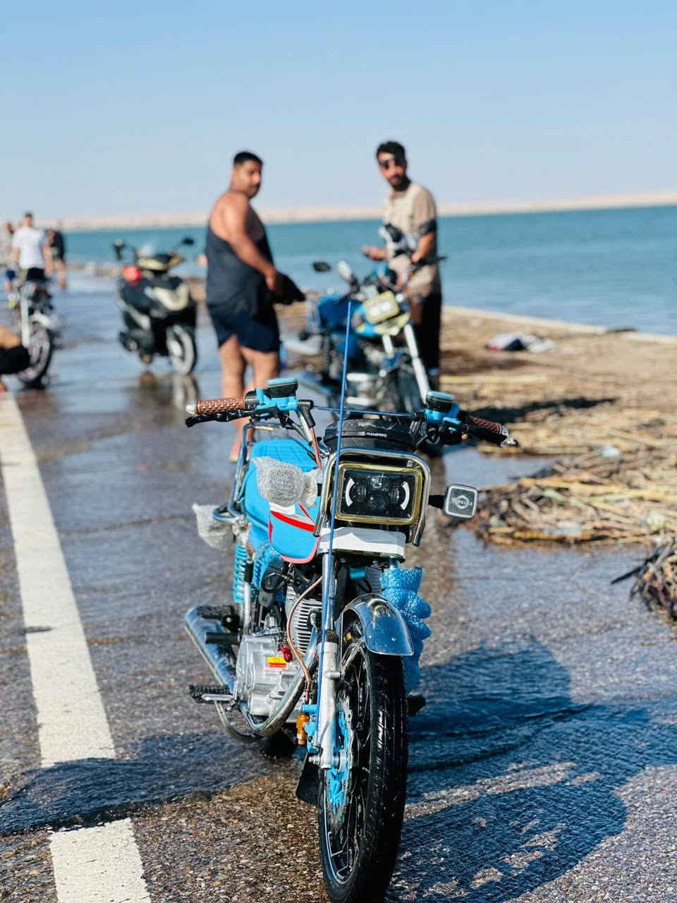 سلام عليكم شباب 
دراجة للبيع نامي برو هونزدة محرك 200 موديل 25 دراجة كلش نضيفه إلى آخر حباية تأخذه ما تجنيه دراجة أخت الزيرو مكان ديالى جلولاء رقم للاستفسار ***********
