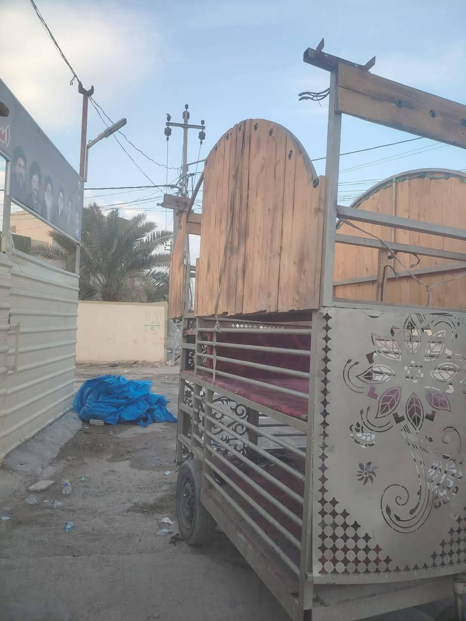 عربانه العدد 2 تحمل 6 سماعات البيع
التواصل تصال علا الرقم ‏‪***********‬‏
