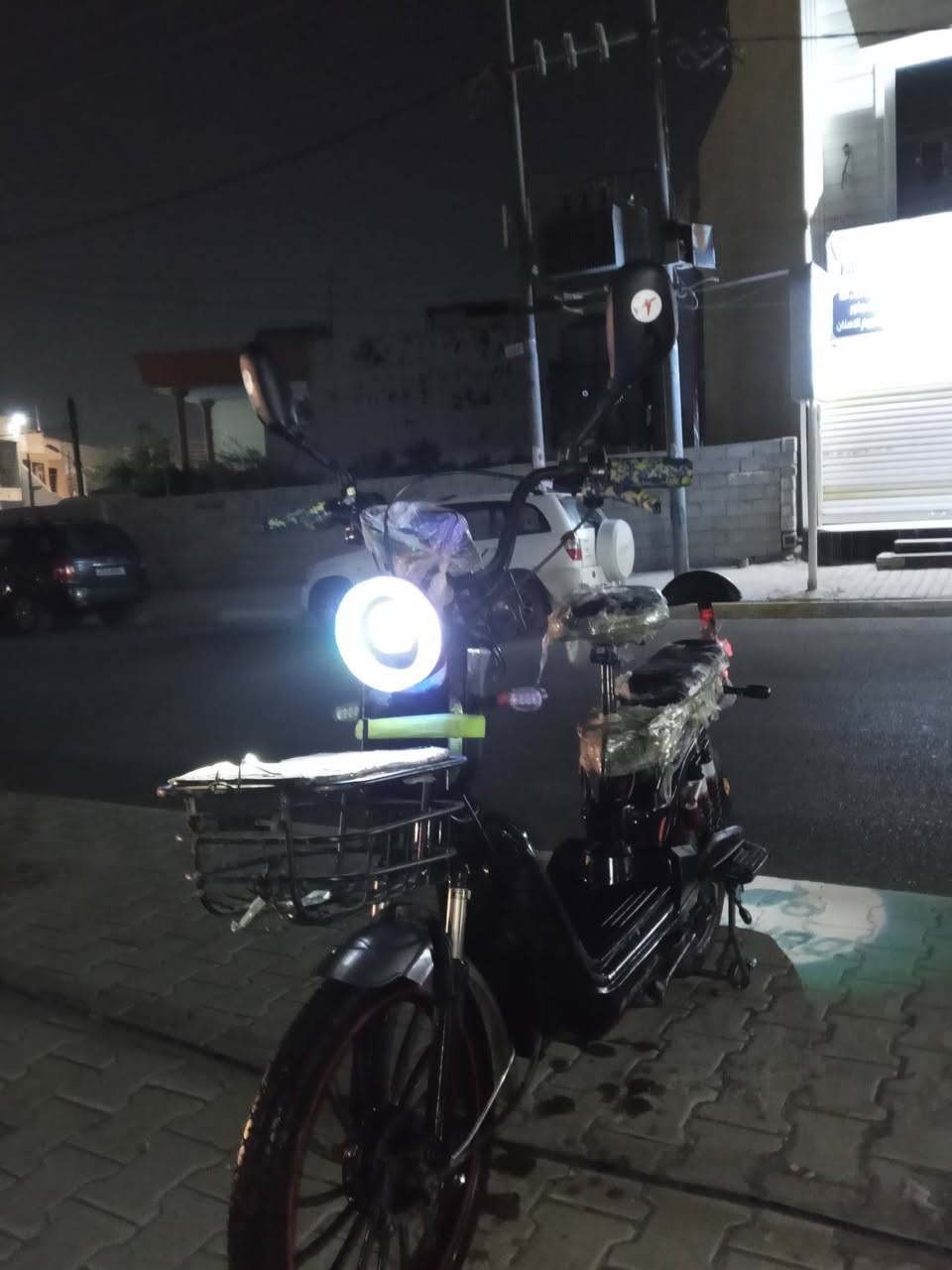 باسكل شحن للبيع جديد مستعمل شهر بس
السرعه الاوله 40
السرعه الثانيه 60
السرعه الثالثه 80
السرعه الاربعه 99
باسكل كلش نضيف شوفت عينك 
السعر 380 وبيها مجال كلش قليل 
الرقم ***********
