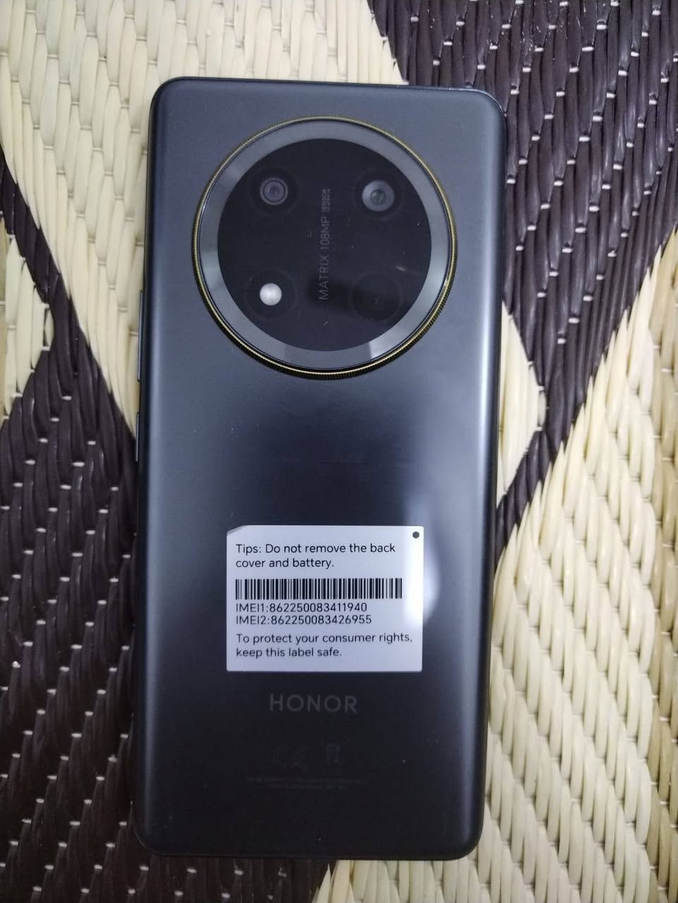 & هونر 9xc. 
&ذاكره 250.
$ كامره 108.
$جهاز جديد مابي  اي خدش.

 $كامل ملاحقاتة /كفر شفاف +ذهبي/شاحنه66W يدعم الشحن السريع. 
$السعر 250 الف وبي مجال. 

» للتواصل الخاص + صاحب الجهاز رقمه: ***********
