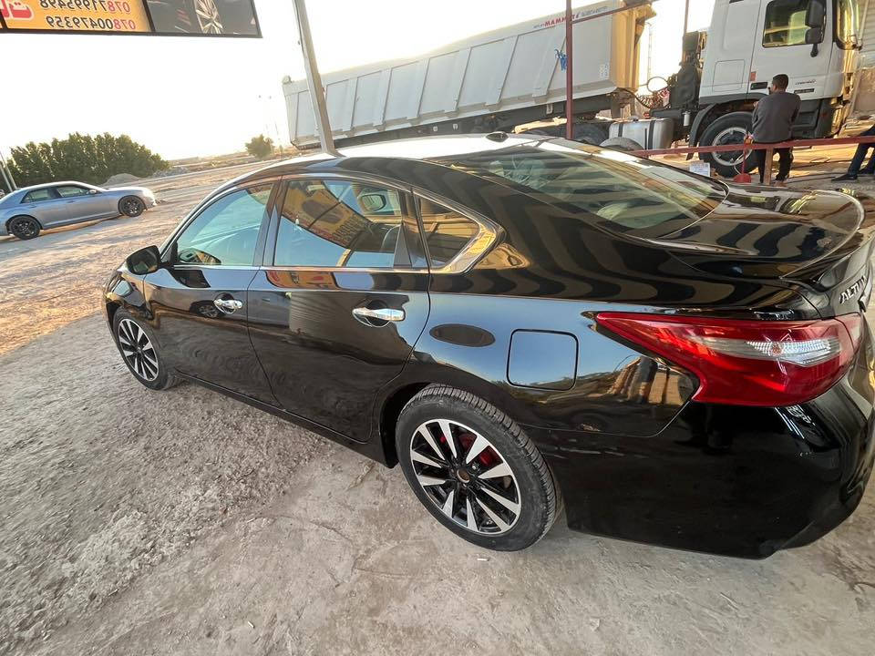 نيسان التيما 2018 

رقم ذي قار إنكليزي 

موصفات SL فول ماعدا الفتحه
-بصمه تشغيل وباب وجنطه
-رادار امامي جانبي  
-كشنات جلد 
-تدفئة كشنات
-تبريد منفصل
-تبريد خلفي 
-اشاره بالمرايه
-تدفئة استيرن
-شاشة وكاميرا 

**صور الحادث وي المنشور 
$ السعر 125 
مكانها ناصريه 
***********
