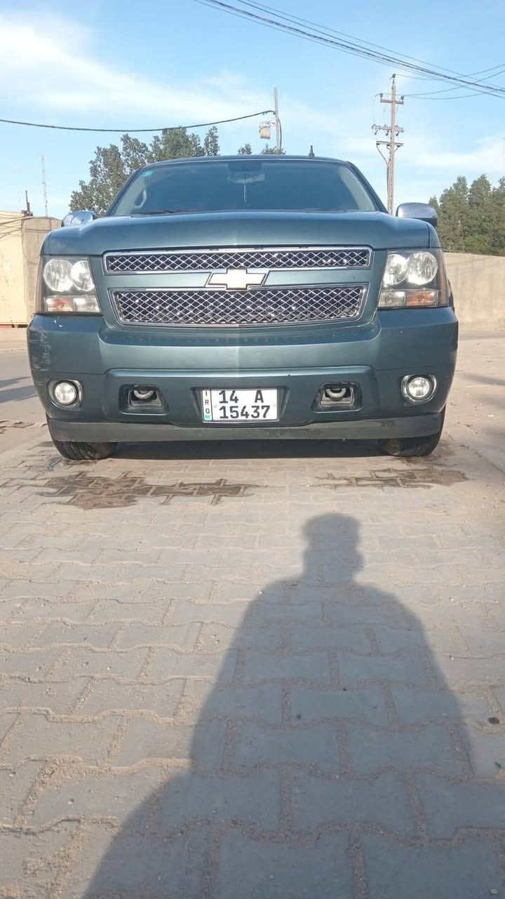 تاهو 
وارد كندي 
2010
فول موصفات LTZ رشات صبغ تايرات جدد كشنات كهرباية فتح شاشه
سياره مكانه بصره
***********
