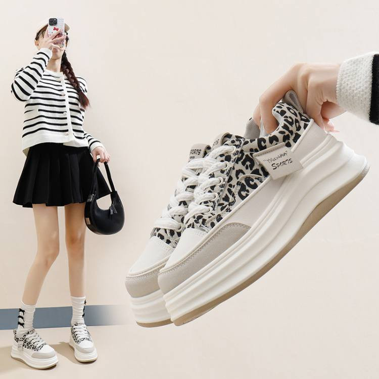 شي ان كوالتي عالي سعر القطعه 10الاف توصيل بغداد ولمحافضات 5الاف ***********
