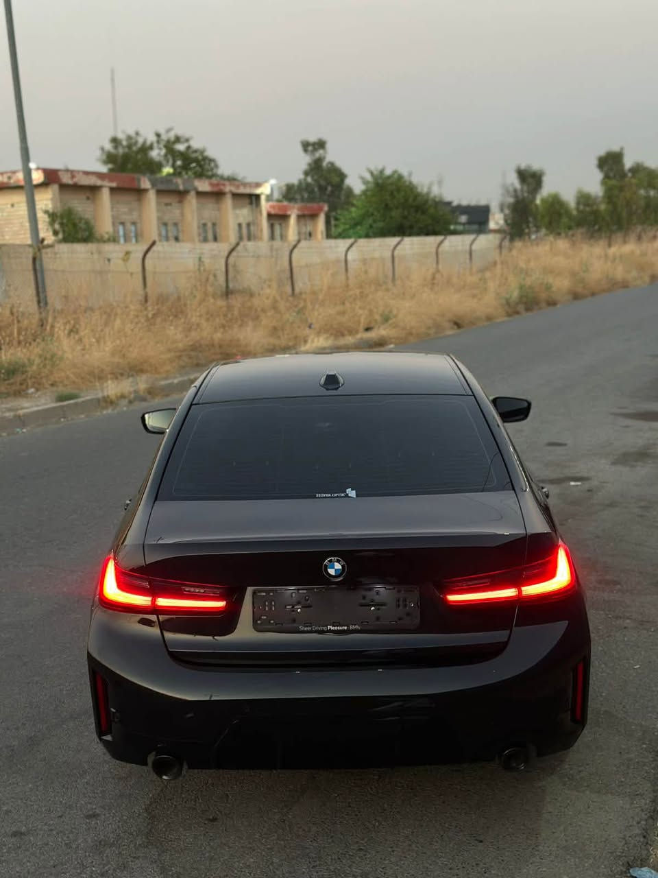 🤲السلام عليكم🤲
❤️النوع:BMW 330❤️

🦁الموديل:2025 M PRO🦁

الضرر:بيها فقط چاملغ الامامي يمين  صبغ
بدون دواخل بدون الايرباگ

🫡السعرر:35500$ بيها مجال بسيط🫡

🙏العنوان:اربيل معرض شاروژ🙏

☎️الرقم موبايل:***********☎️
