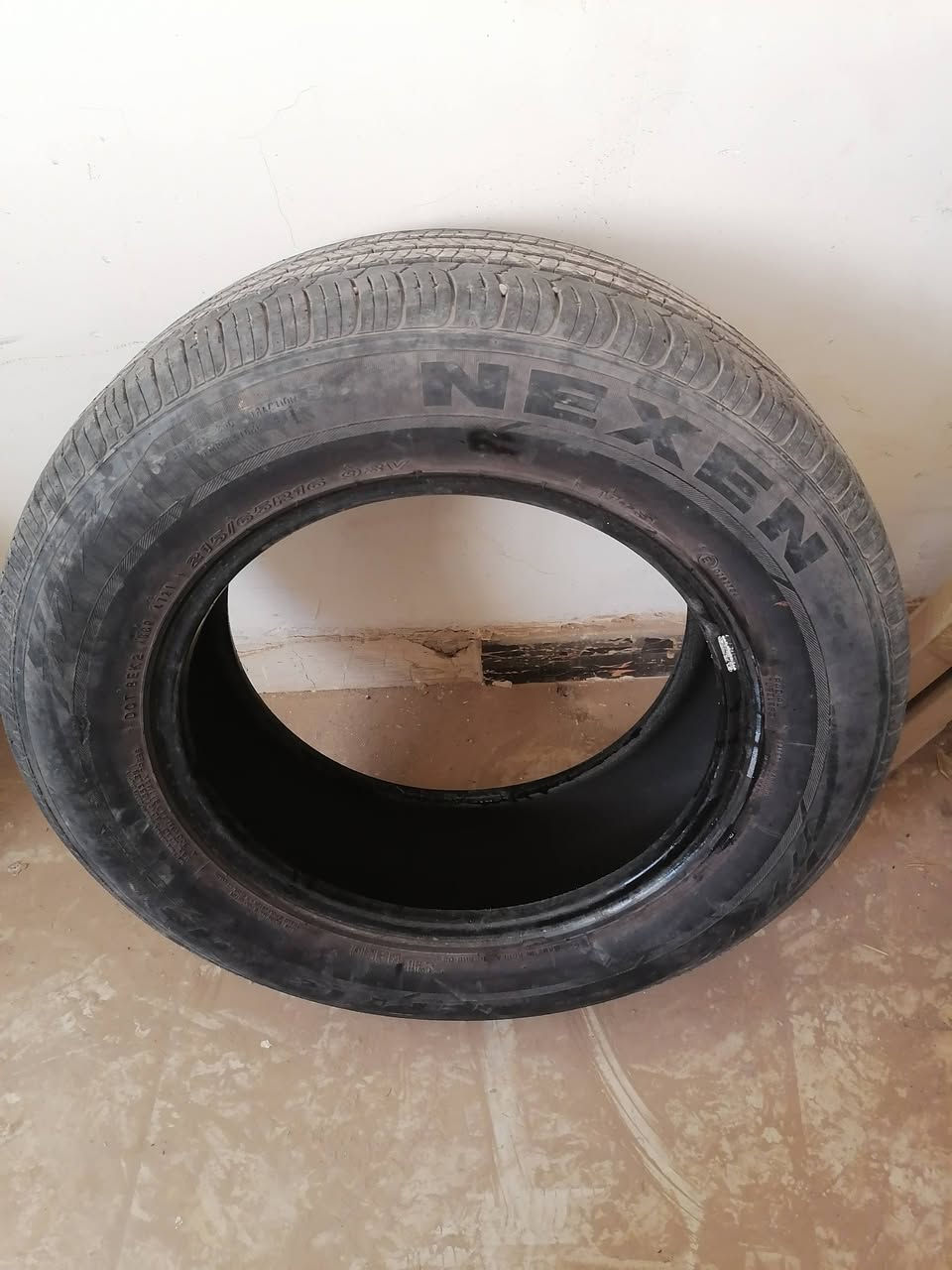 يوجد زوج تايرات للبيع
 واحد حجم ٢٠٥_٥٥_١٦
والثاني حجم ٢١٥_٦٥_١٦
٣٠ الف


**إذا كنت صاحب هذا الإعلان وتريد حذفه لأي سبب، رجاءا أرسل رسالة إلى الدعم الفني**