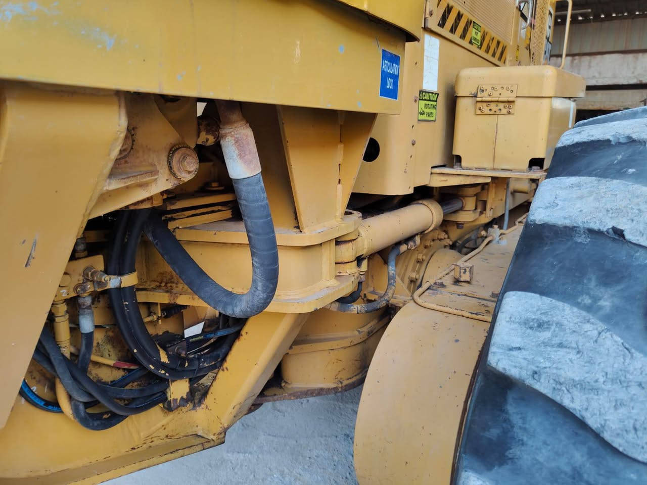 بسم الله الرحمن الرحيم.                                                 للبيع كريدر G12.                                                        وارد امريكي منفيز                                                           مكفوله كفاله عامه كير مضخه  اكسنات محرك                       ساعات العمل 2الف ساعه                                               مكان ناصريه مركز المدينه الواحئ.                                     رقم التواصل ***********
