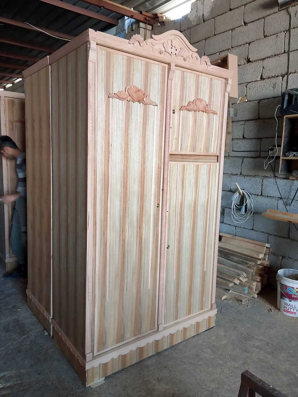 السلام عليكم ورحمة الله وبركاتة 
كناتير شغل ثكيل السعر 130 الف 
احطاطه جمله كميات توصيل مجاني لجميع المحافظات العراق 🇮🇶
فول مواصفات العرض 60 
الارتفاع 225
شغل زان مصري ثقيل 
العنوان ديالئ بعقوبه بهرز طريق ابو الكرم قرب دلاليه المدينه للتطور الزراعي 
معمل نجاره الخير بأداره يعقوب النجار 
الجميع @إشارة


**إذا كنت صاحب هذا الإعلان وتريد حذفه لأي سبب، رجاءا أرسل رسالة إلى الدعم الفني**