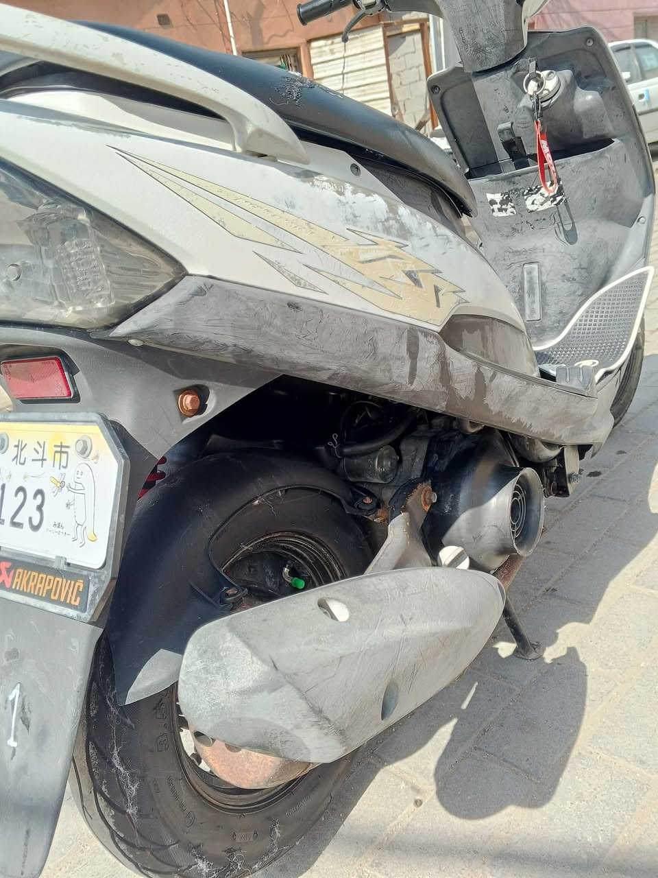 السلام عليكم
مااكس عدله ياباني 120 

 مكفوله محرك  بلادي  ما مفتوح شرط الفحص 

دراجه فوول ملاح كفرات بلادي كلله  ختم واحد  

شلعه ومعدل  110 فوول متنكض

كلشي شغال سلف  هندر   كلوبات اشاير سكنات  عينه لونين عداد   شغال عداد بانزين شغال  كلشي عل بلاد  

احلا من صور بالف مره 

سعر   825. وبيهه مجال قليل 

شراي يتصل

مكاني بصره 

***********واتساب فقط
