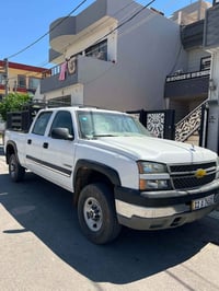 ٢٠٠٥ • رقم بغداد • بدون صبغ