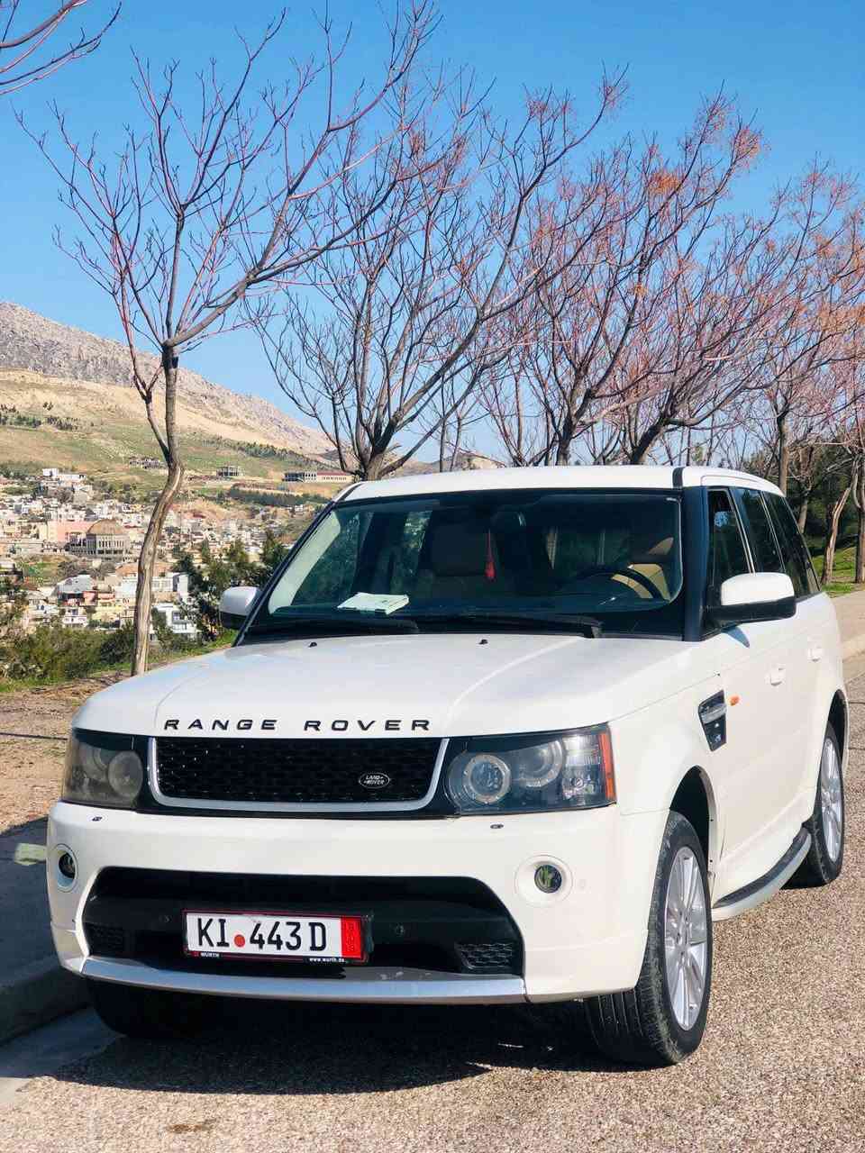 رەنج رۆفەر 2009 کامل کرایتە 2013
هیج دەعم و لێدانی نیە 
بەس ماشاءاللە دەوێت ناو داخلی لۆک لۆک قەپات مواصەفات
هەر جواردەبل بەرزو نزمی کاردەکات
کارەبایەیات  مەزبووتە
کەووتت رەنج یەعنی مەکەینەی عادی بێ سووپەرە 
منافێس ایبراهیم خەلیلە غرامات بشەرتە 
پاکانەی مروری بۆ کرایە هەمووی مەزبووتە بێ کێشەیە
سعری 85مەجال // گۆرینەوەش دەکەم 
ژمارەی تەلەفۆن *********** أربيل, العراق
