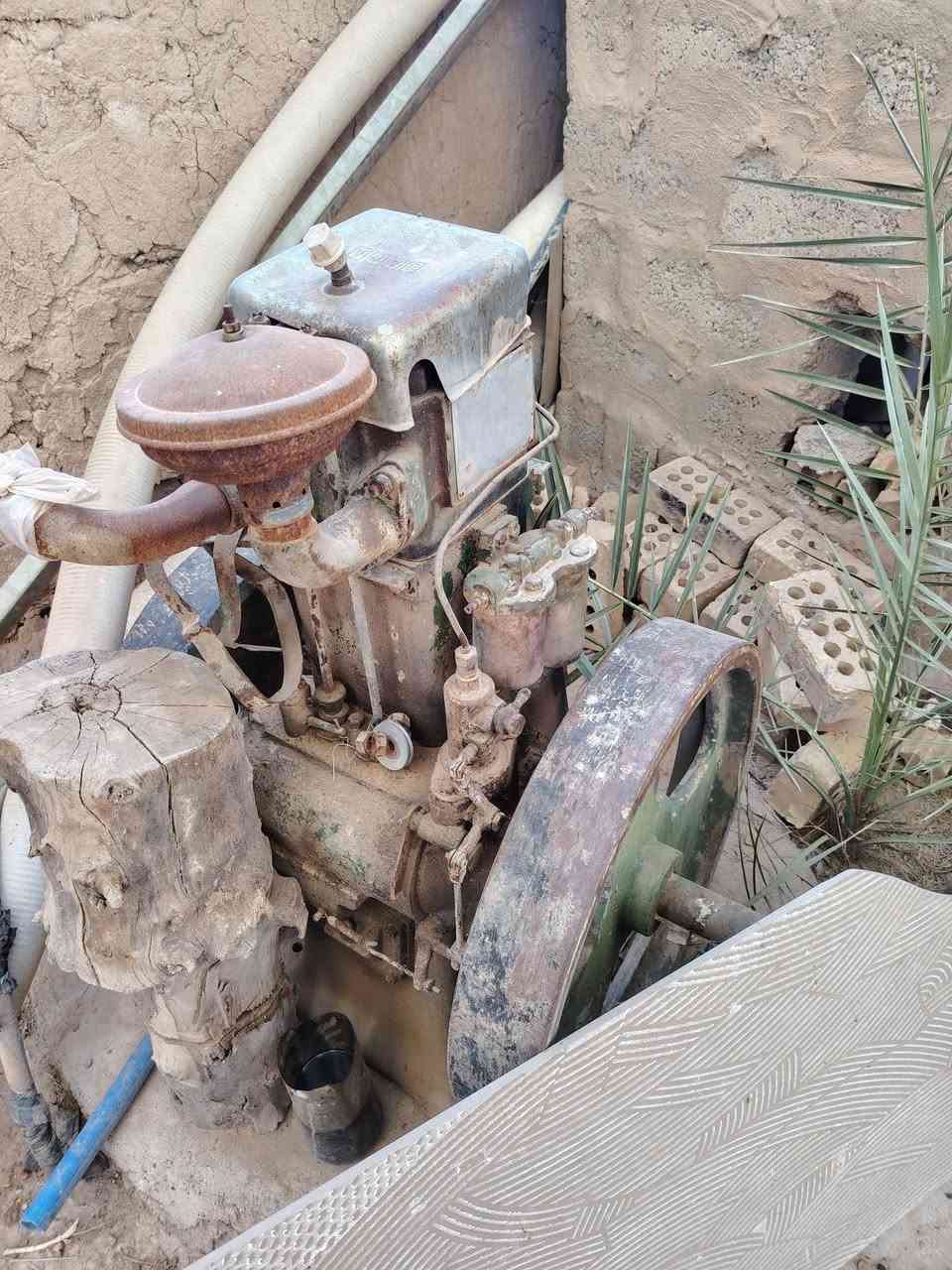 سلام عليكم ماطورات عدد ٢ واحد نوع هندي ومولده 7كيفي مولد والثاني لستر 8 حصان شرط الشغل المكان ديالى قضاء قرتبه (   1.100  ) اثنينهن وبيهن مجال استفسار اتصل .. ***********
