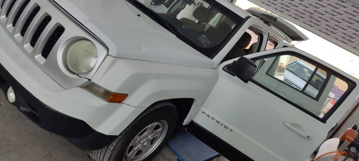 السلام عليكم
جيب باتريوت ٢٠١٧ رقم قادسيه
السياره معمرة وجاهزه
العنوان السماوة ***********
السعر 110 وبيها مجال
