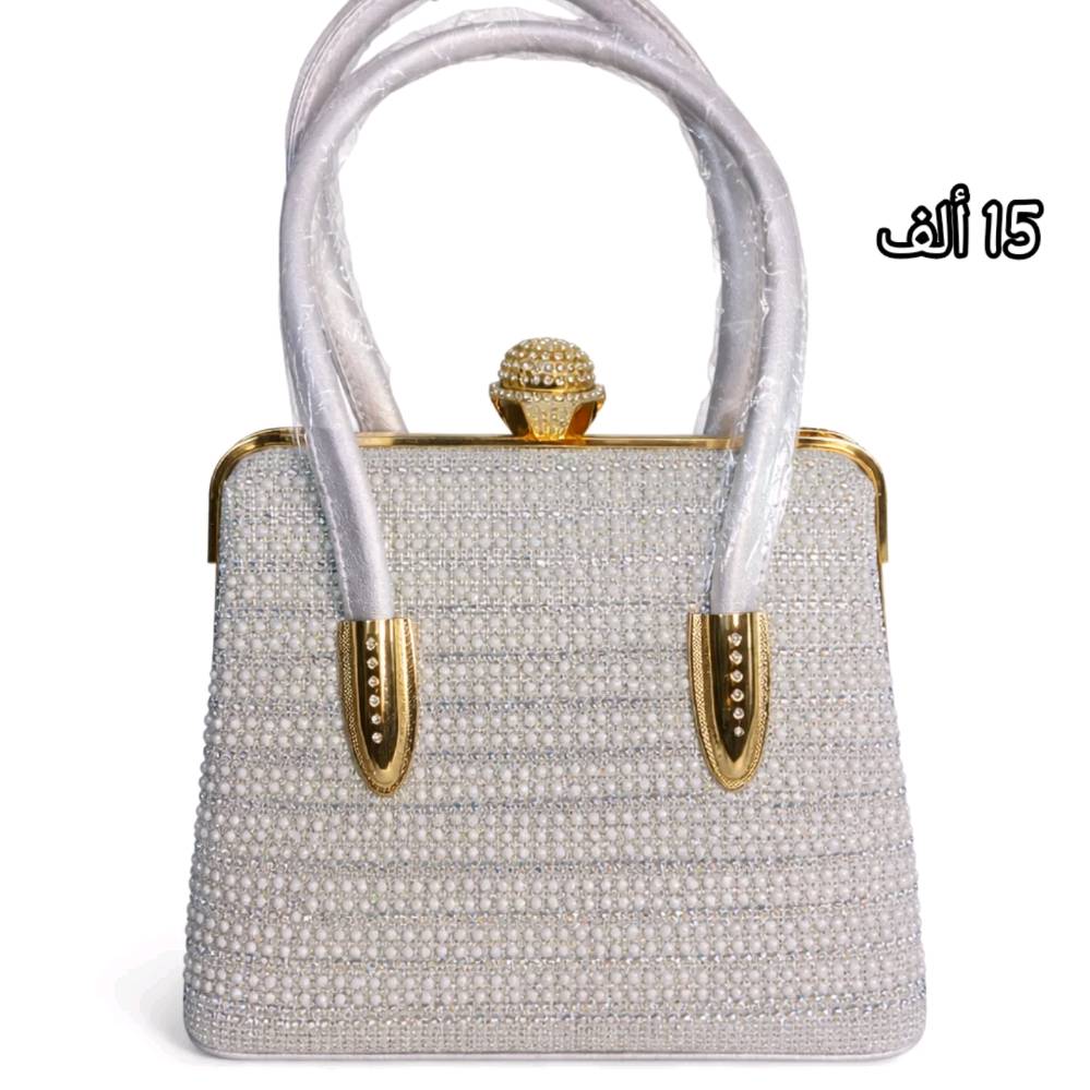 حقائب نسائيه كوالتي عالي 
آخر قطع 
توصيل 3 آلاف فقط لكل محافظات العراق 
#حقائب #شنط #حقيبه #ملابس #نساء #اكسسوارات #توصيل