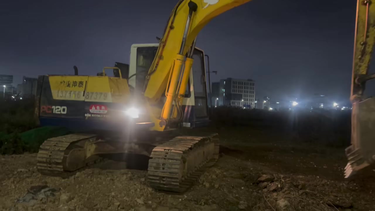 كوماتسو 120-5
كوماتسو 200 - 5
الآلات في قوانغتشو ، الصين ، إذا كنت مهتمًا بها ، فيرجى الاتصال بي
whatsapp+8613143377143


**إذا كنت صاحب هذا الإعلان وتريد حذفه لأي سبب، رجاءا أرسل رسالة إلى الدعم الفني**