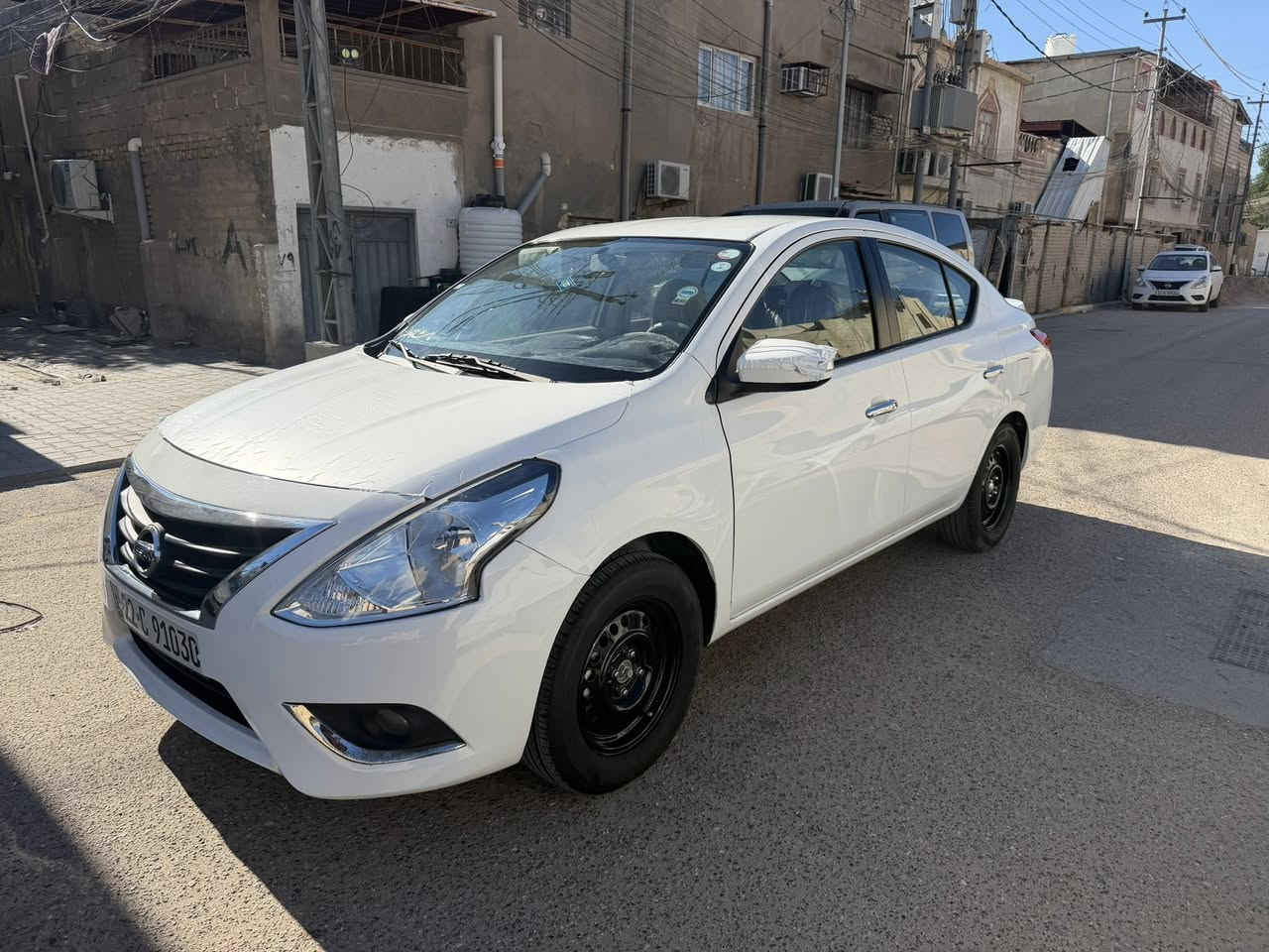 السلام عليكم نيسان صني مديل 24 مصري بيها بارد بالجاملق الإمامي جهت السايق و بارد بالجاملق الخلفي صفحت العبري سياره حلوه و جديده حداديه جديده تايرات جديده ماشيه 60الف 
السعر 115 وبيها مجال 
الرقم 
***********
