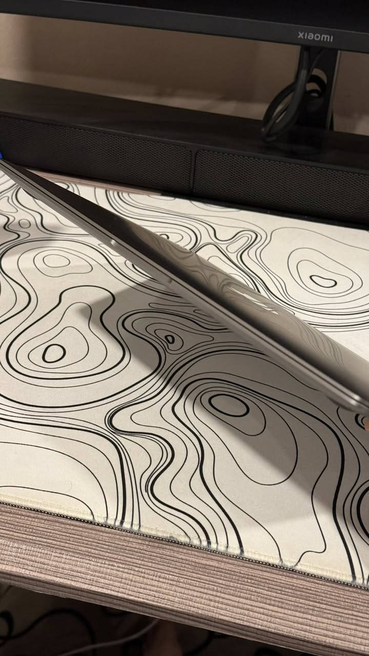 Macbook m1 air ماك بوك
الجهاز نظيف مواصفات رام ٨ شاشه ١٣ تخزين ٢٥٦ 
بطاريه ٩٠ سايكلات ١٧٥ 
الحهاز نظيف ولا شخط بي 
يجي ويا كفر ولزكه شاشه وشاحنه الاصليه وكيبل 
ماعدا الكارتونه 
السعر ٧٠٠ الف 
واتساب ***********
