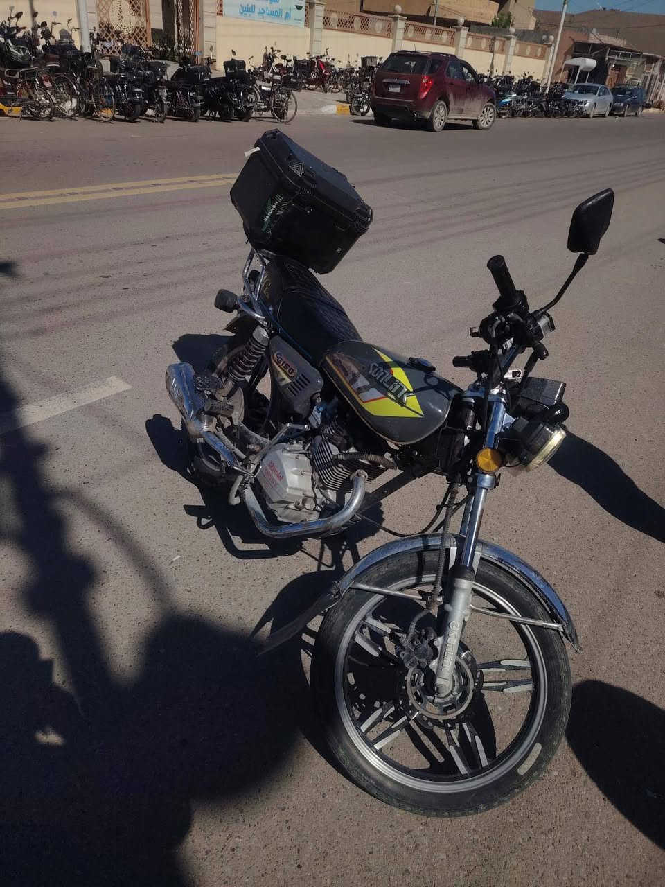 السلام عليكم 
سيفان 23
كلشي شغال ما بيه اي نقوصات
صالنصه رياضي 
السعر 650 وبي مجال 
مكان حي المعلمين الثانيه


**إذا كنت صاحب هذا الإعلان وتريد حذفه لأي سبب، رجاءا أرسل رسالة إلى الدعم الفني**